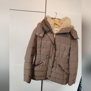 Zara puffer with fur